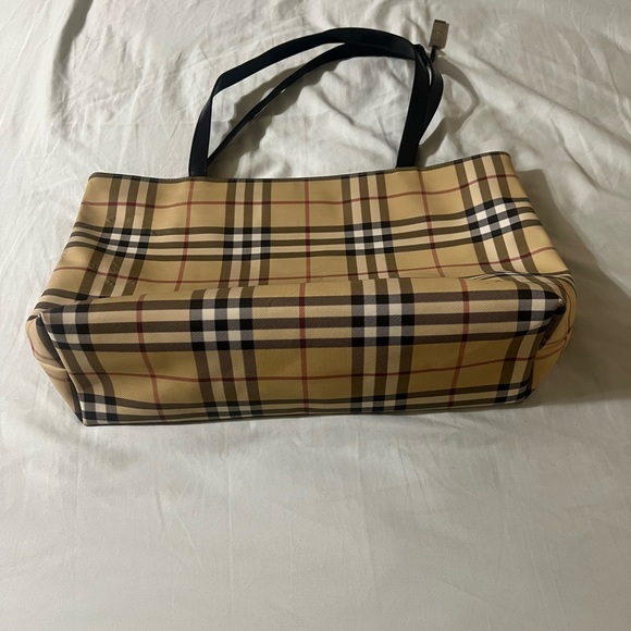 Burberry Beige and Black Plaid Tote Bag Model T-02-1 - Picture 6 of 14